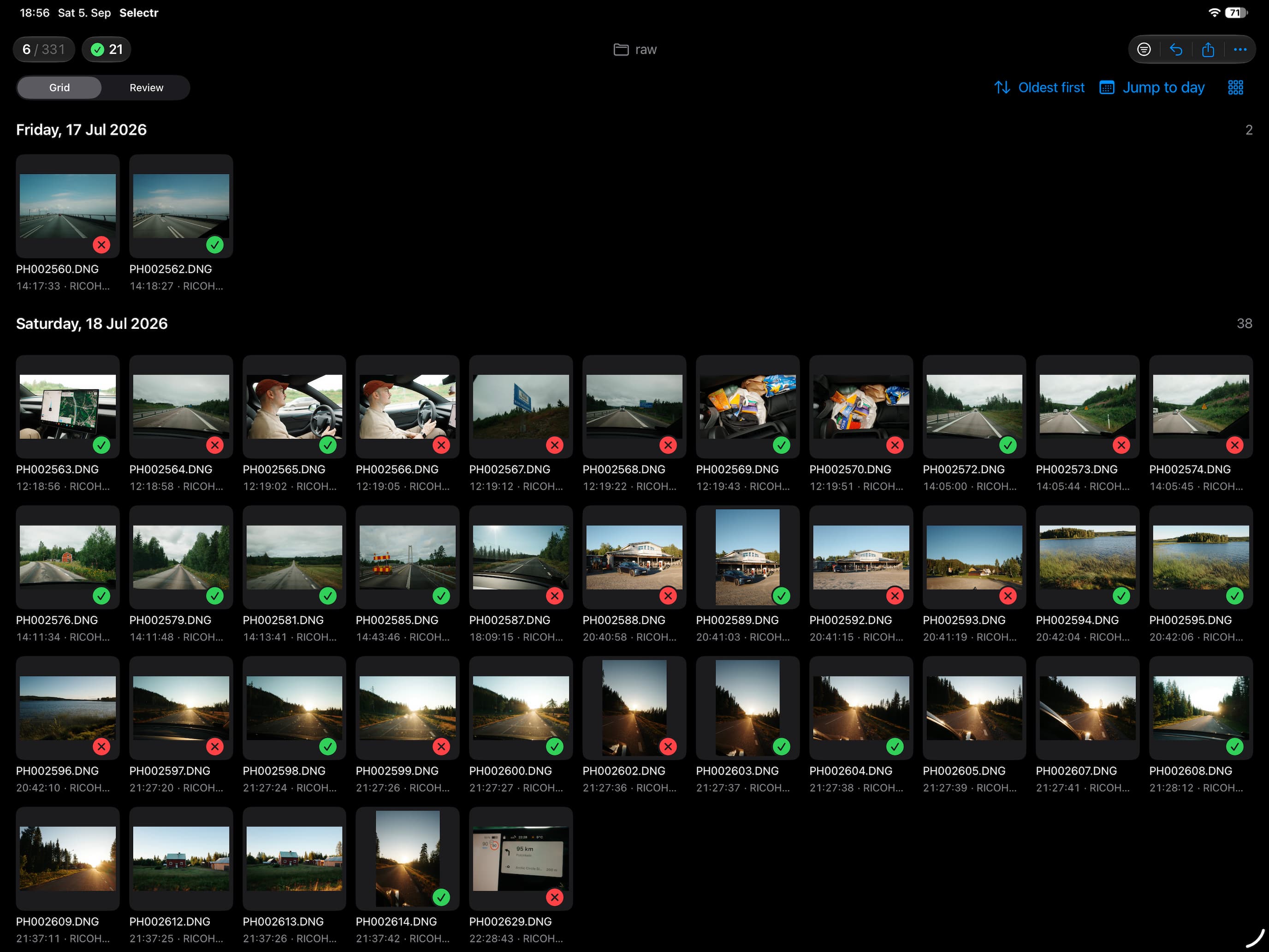 Travel photos grouped by capture day, with green picks and red rejects in Selectr’s iPad grid